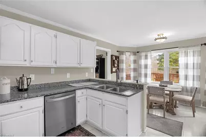 5315 Winterset Drive, Greensboro, NC 27406 - Photo 17