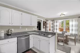 5315 Winterset Dr, Greensboro, NC 27406 - Photo 17