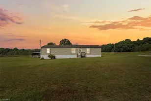 2385 Clacie Ln, Liberty, NC 27298 - Photo 23