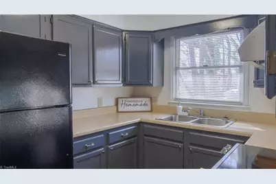 303 Island Drive, Madison, NC 27025 - Photo 9