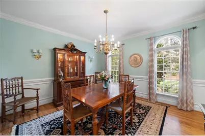 4118 Chatham Hill Drive, Winston-Salem, NC 27104 - Photo 9