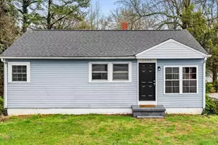 1502 Summit Ave, Greensboro, NC 27405 - Photo 1