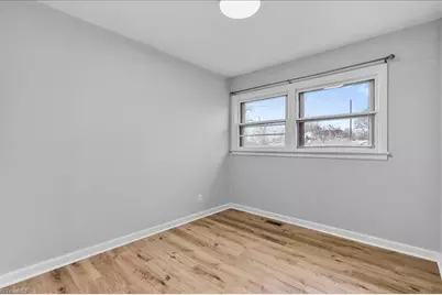 1502 Summit Avenue, Greensboro, NC 27405 - Photo 21