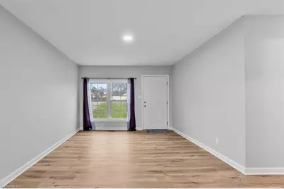 1502 Summit Avenue, Greensboro, NC 27405 - Photo 9