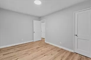 1502 Summit Ave, Greensboro, NC 27405 - Photo 25