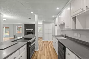 1926 Downing Dr, Burlington, NC 27215 - Photo 25