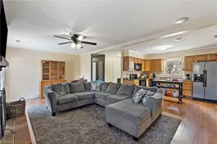 126 Maple Ln, King, NC 27021 - Photo 9