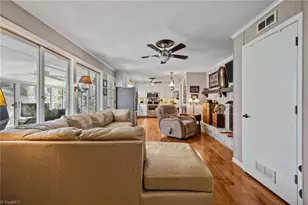 709 Overbrook Dr, High Point, NC 27262 - Photo 11