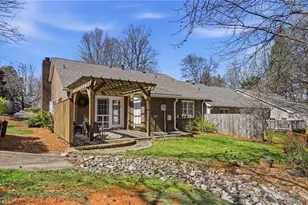 29 Brownstone Ln, Greensboro, NC 27410 - Photo 7