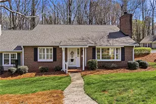 29 Brownstone Ln, Greensboro, NC 27410 - Photo 3