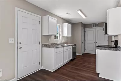 109 Lemon Lane, Greensboro, NC 27405 - Photo 11