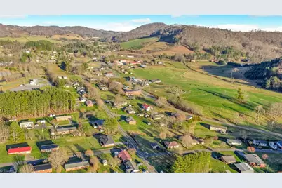 186 King Street, West Jefferson, NC 28694 - Photo 37