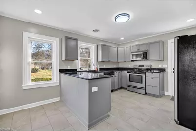 186 King Street, West Jefferson, NC 28694 - Photo 13