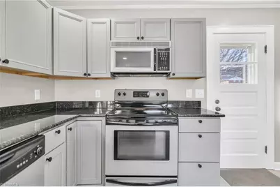 186 King Street, West Jefferson, NC 28694 - Photo 11