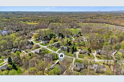 1678 Deer Run Court, Oak Ridge, NC 27310 - Photo 9