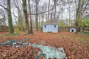 4106 Broadacres Dr, Greensboro, NC 27407 - Photo 23