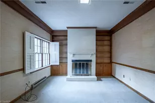 27 Fountain Manor Dr, Greensboro, NC 27405 - Photo 15