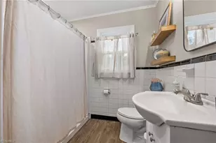 304 Harden St, Graham, NC 27253 - Photo 15