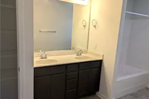 2040 Perrin Ct, Winston-Salem, NC 27101 - Photo 5