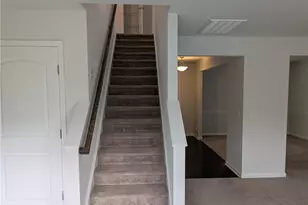 2040 Perrin Ct, Winston-Salem, NC 27101 - Photo 9