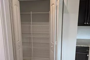 2040 Perrin Ct, Winston-Salem, NC 27101 - Photo 7