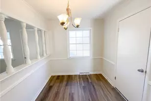 1414 Larchmont Dr, Greensboro, NC 27405 - Photo 7