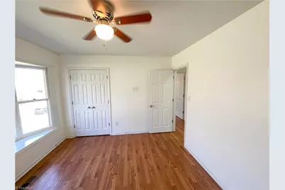 707 Willowmoore Avenue, Thomasville, NC 27360 - Photo 11