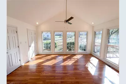 707 Willowmoore Avenue, Thomasville, NC 27360 - Photo 21