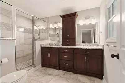 4900 Forest Oaks Drive, Greensboro, NC 27406 - Photo 17