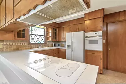 1871 Boone Trail, North Wilkesboro, NC 28659 - Photo 17