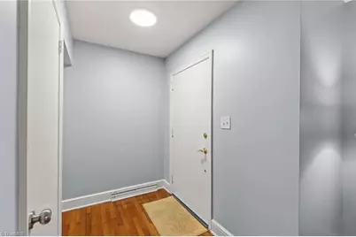 800 Creekside Drive, High Point, NC 27262 - Photo 7