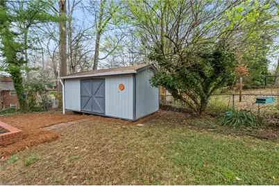 800 Creekside Drive, High Point, NC 27262 - Photo 39