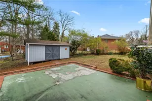 800 Creekside Dr, High Point, NC 27262 - Photo 35