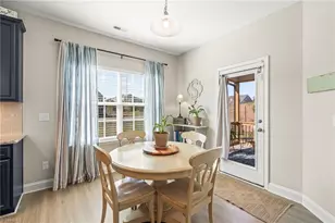 672 Mahogany Dr, Thomasville, NC 27360 - Photo 15