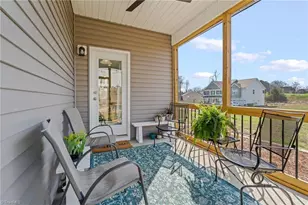 672 Mahogany Dr, Thomasville, NC 27360 - Photo 37