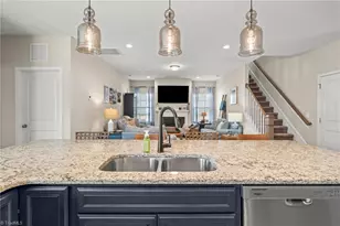 672 Mahogany Dr, Thomasville, NC 27360 - Photo 13