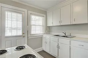 210 Lawrence St, Greensboro, NC 27406 - Photo 11