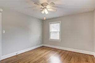 210 Lawrence St, Greensboro, NC 27406 - Photo 15