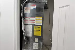 812 Ashebrook Dr, Greensboro, NC 27409 - Photo 19