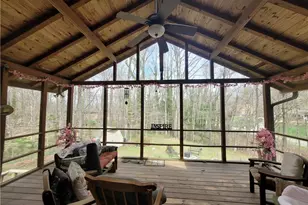 5 Windsor Cir, Thomasville, NC 27360 - Photo 1
