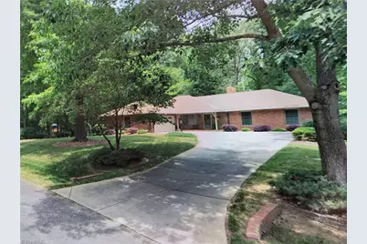 5 Windsor Circle, Thomasville, NC 27360 - Photo 1