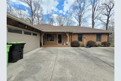 5 Windsor Circle, Thomasville, NC 27360 - Photo 3