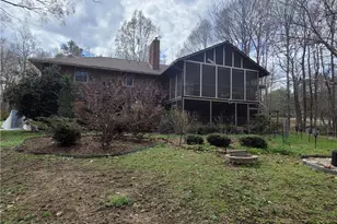 5 Windsor Cir, Thomasville, NC 27360 - Photo 5