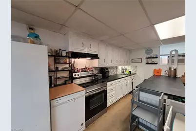 5 Windsor Circle, Thomasville, NC 27360 - Photo 37