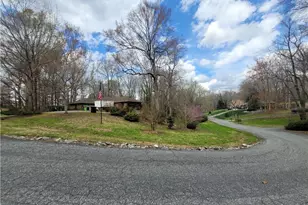 5 Windsor Cir, Thomasville, NC 27360 - Photo 9