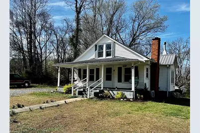 1408 Essex Place, Lenoir, NC 28645 - Photo 3