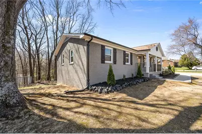 1062 Jackson Street, Burlington, NC 27217 - Photo 3