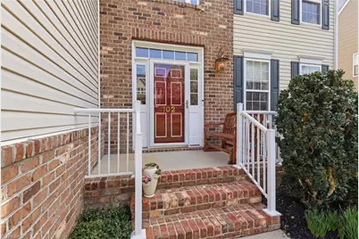 102 Jamestown Oaks Drive, Jamestown, NC 27282 - Photo 5