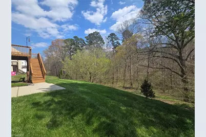 102 Jamestown Oaks Drive, Jamestown, NC 27282 - Photo 39