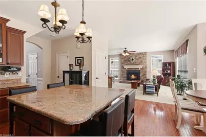 102 Jamestown Oaks Drive, Jamestown, NC 27282 - Photo 15